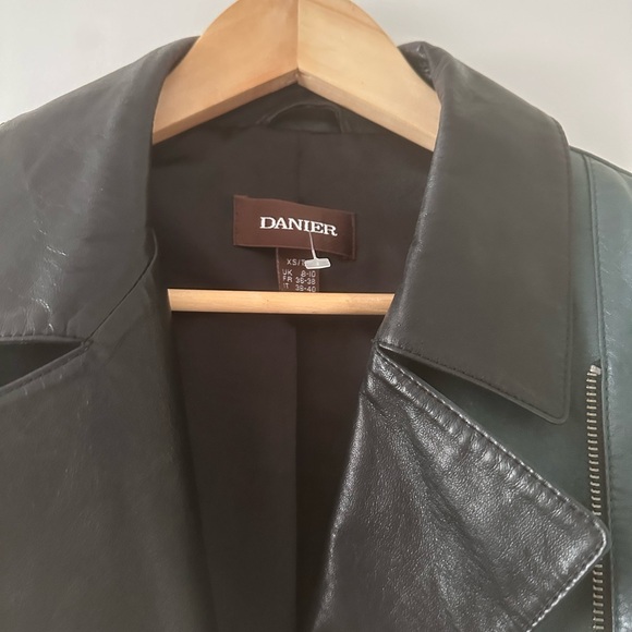 Vintage Danier leather jacket - Picture 3 of 5